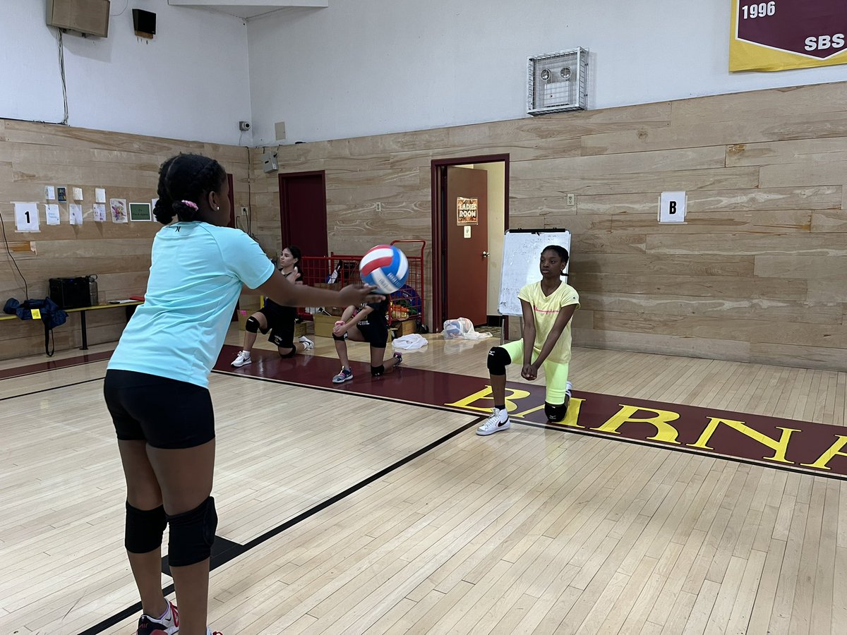 BarnabasBronx's tweet photo. These girls crushed it in this afternoon’s Volleyball Club with Ms. Iorio! 🏐 https://t.co/TdD9Z89nxF