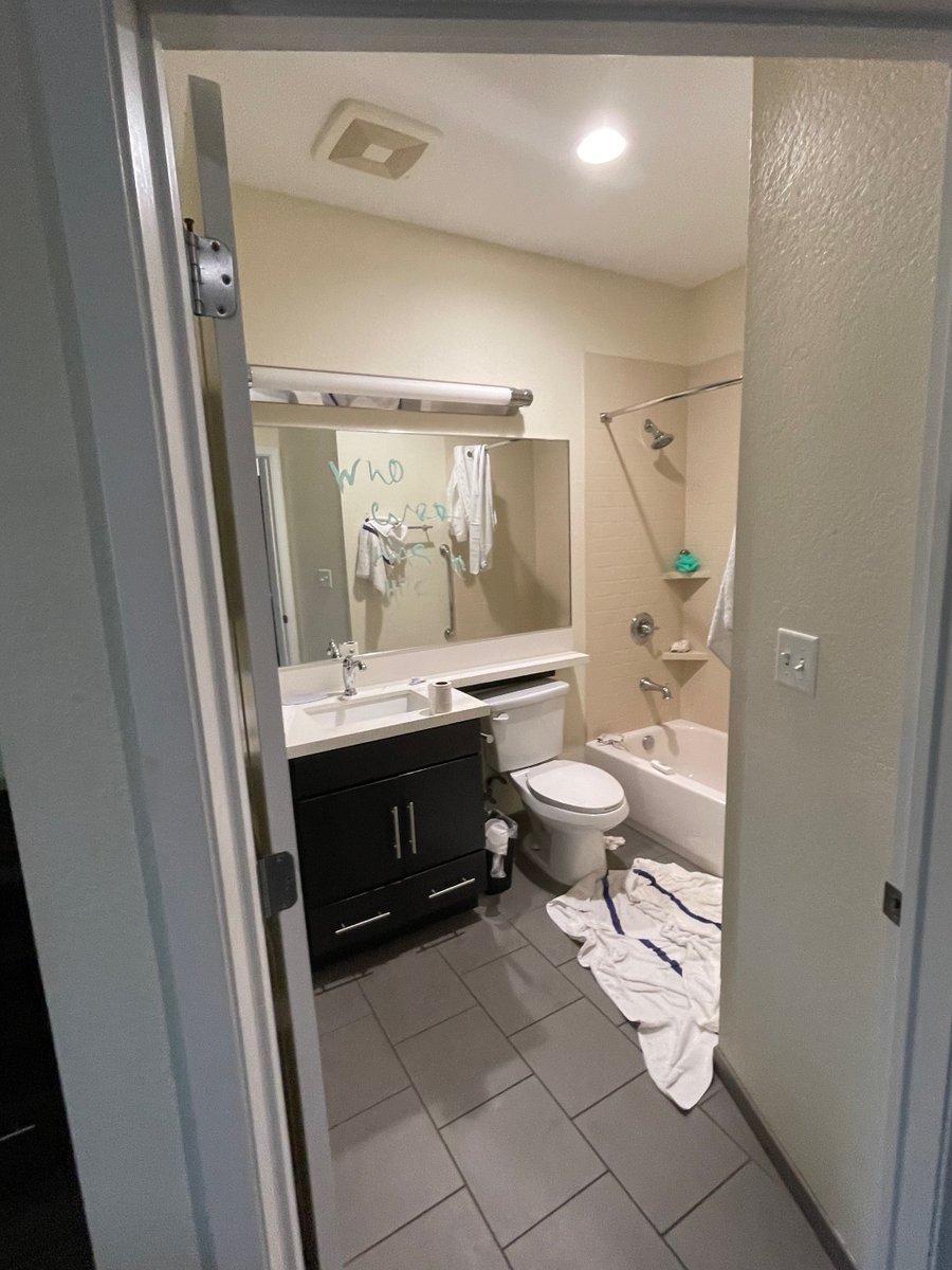 Mackenzie Kelly tweet media