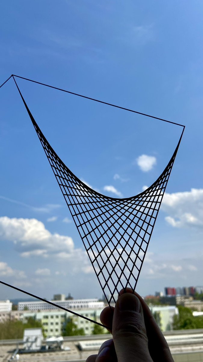 jeonghopark's tweet photo. CreativeCoding + Laser Cutter Experiments #creativecoding #p5js #svg #lasercutter #workshopidea #generative #geometry #htwdresdendesign https://t.co/sJ9507S1pV