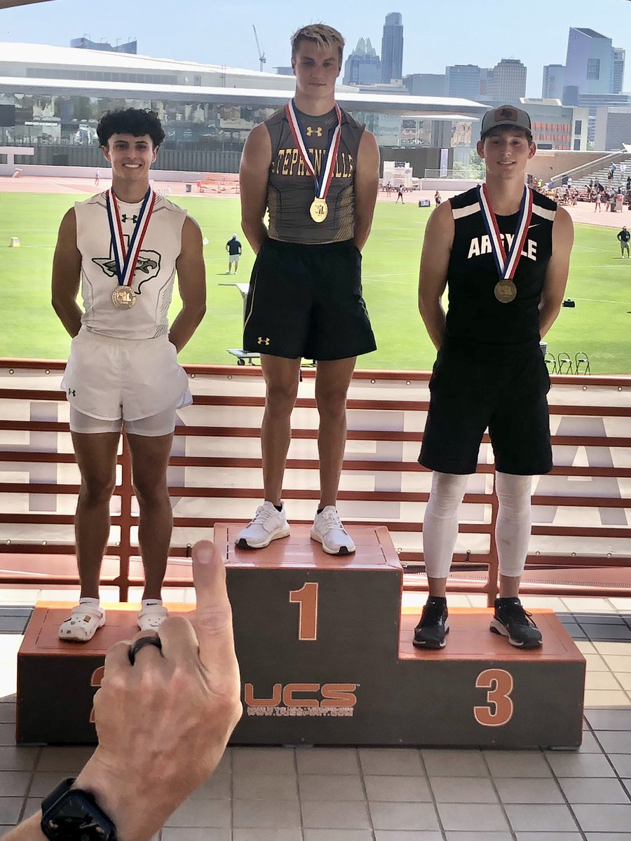 Coach_Kittley's tweet photo. Your 4A State Champion Pole Vaulter!! ๐ฅ๐ฅVery proud of you @ben_kirbo #DoubleStateChamp https://t.co/01Hy3uc5WU