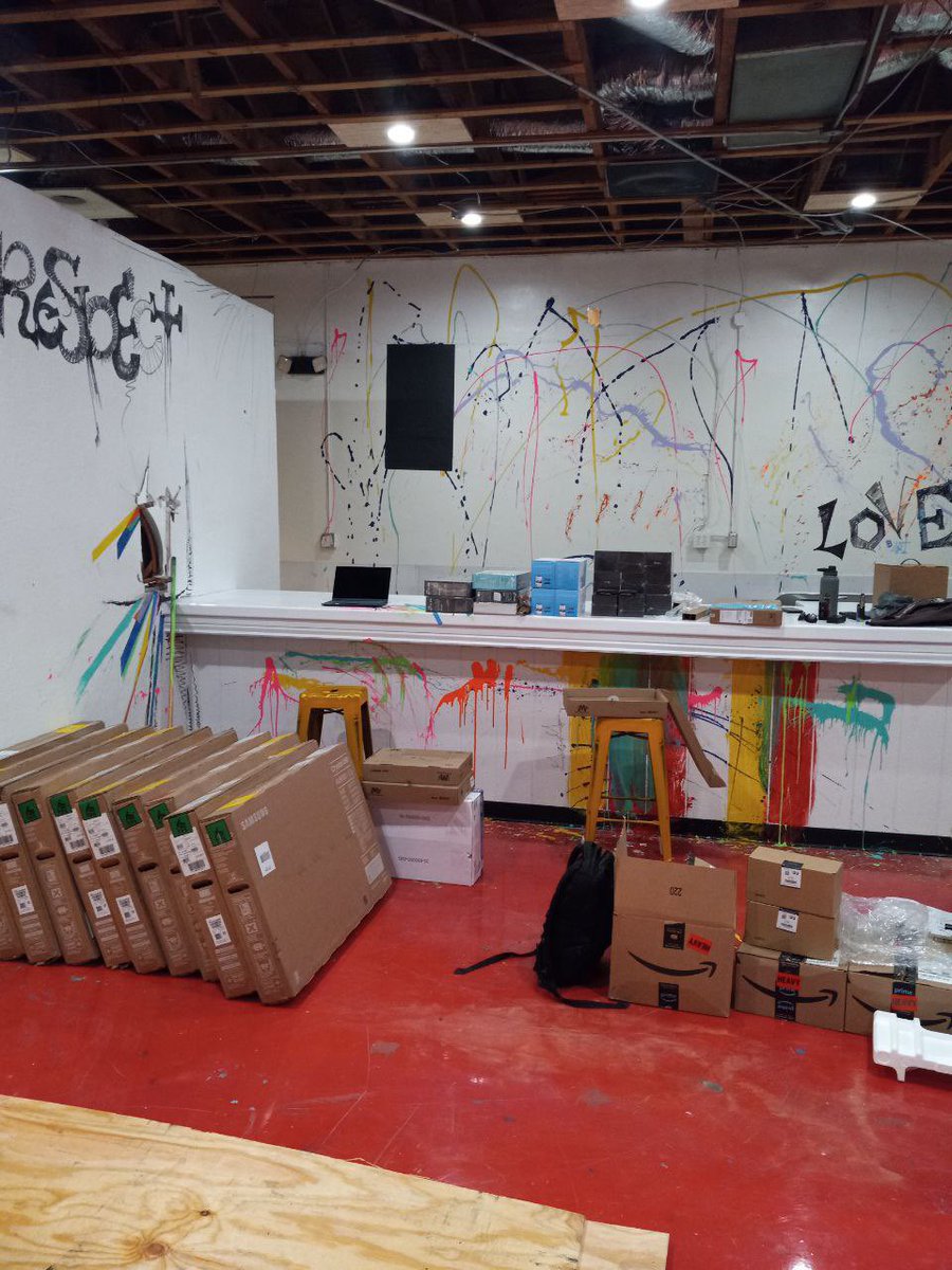 theclubfomo's tweet photo. The majority of the painting is done! 

George, @RobbiFirestone and the team have been hard at work to finish this place up by Monday!

@crypto_swarm #BAYC $BHNY #Web3 #NFTs #NFT #Web3 https://t.co/9TME9XEn7J