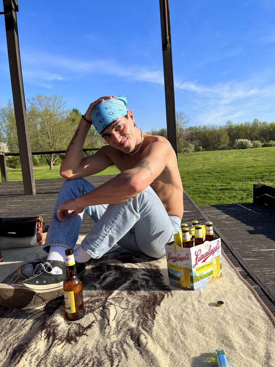 noah_blaise's tweet photo. 🦋 https://t.co/valFXU0DB8