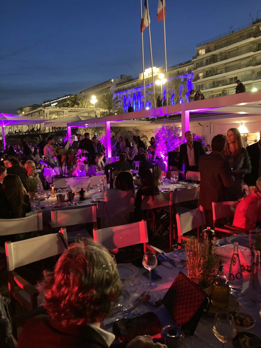 rudysalles's tweet photo. Magnifique lancement de la saison a la plage #baieta à @VilledeNice    @ExploreNCA #ILoveNice https://t.co/G7NDaYJrhh