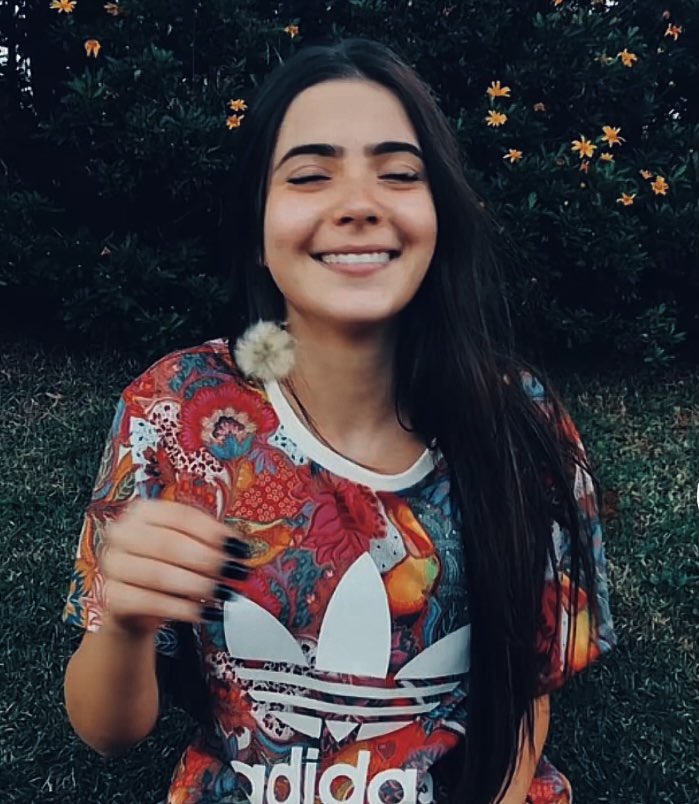 alicechyne's tweet photo. Meu presentinho desse ano!! Obrigada por simplesmente ser você e me fazer tão bem. 🤍

TE AMAMOS JADE https://t.co/3gEOeZUTEm