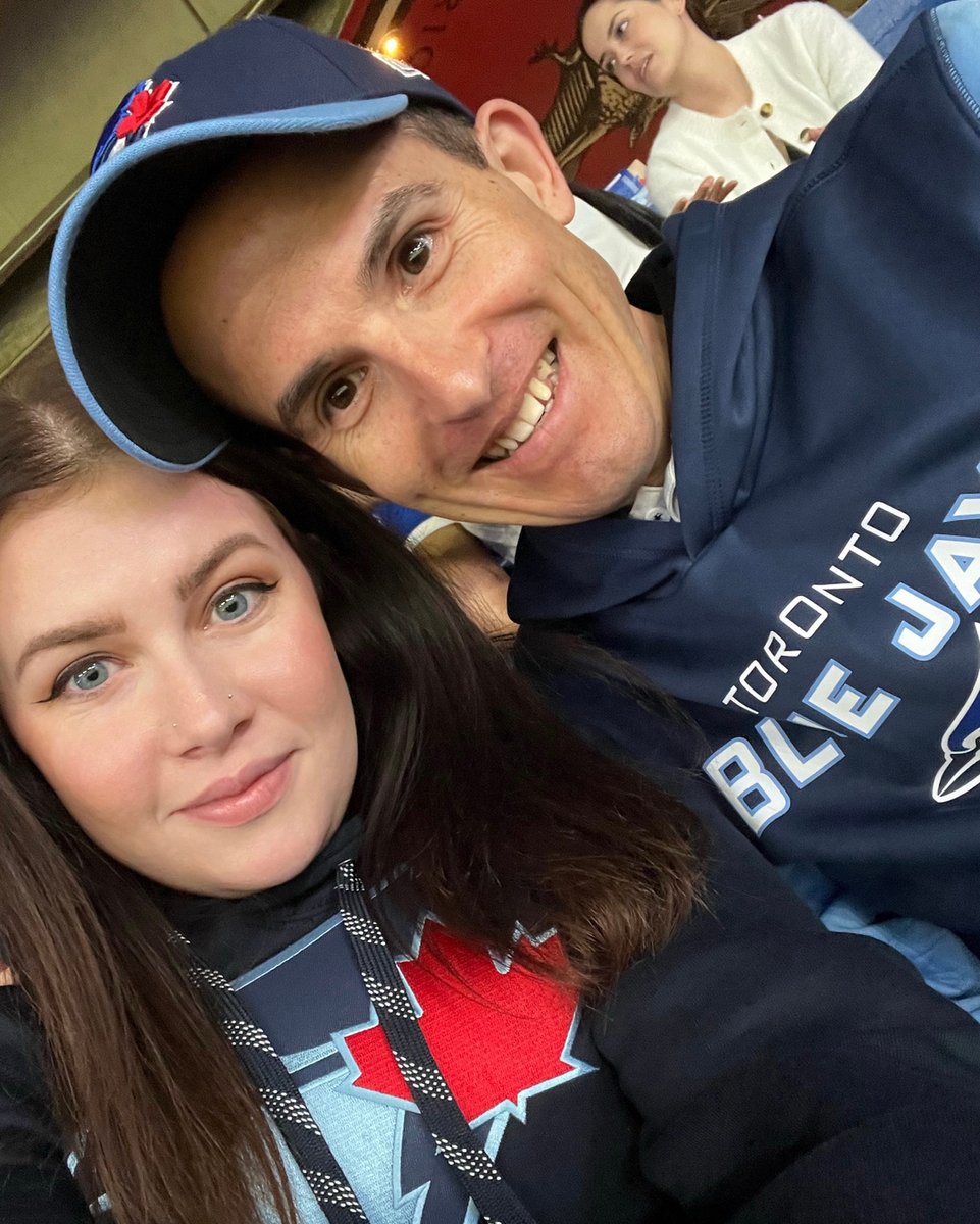 sweetsmurph's tweet photo. goooo sports 🙌🏼⚾️ #sportsball #baseball @bluejays #couplepic https://t.co/lbIQkO3bDU