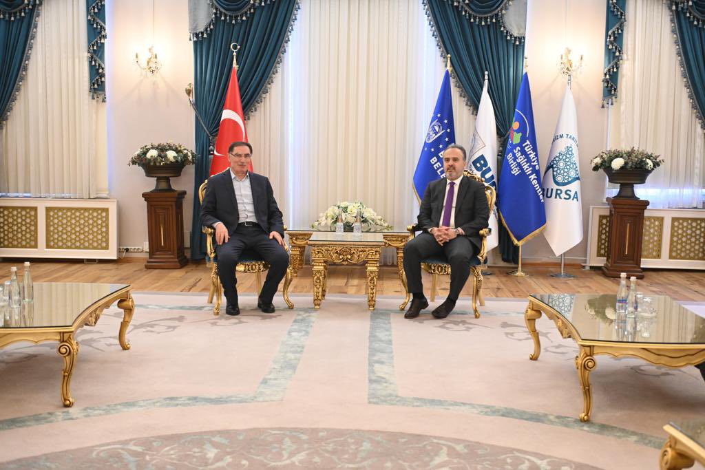 Alinur Aktaş