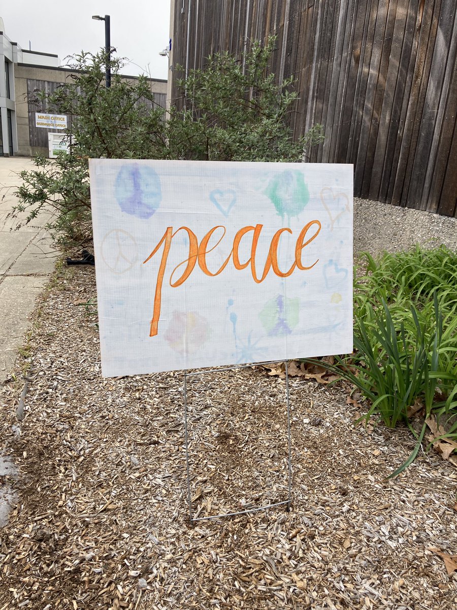 NausetAcadHS's tweet photo. Thanks to our students for the art project displaying “signs” of Hope around campus. https://t.co/qNFbjuRkhF