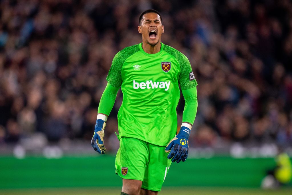 WestHamViews_'s tweet photo. Alphonse Areola on life at West Ham:

"I’ve enjoyed every moment since I arrived here, from when I took the first pictures with my new jersey and my new number. I enjoyed every moment with everyone here."

"The story is not finished, so hopefully we’ll see!"

👀⚒️ #WHUFC #COYI https://t.co/VBiYCvGoEk