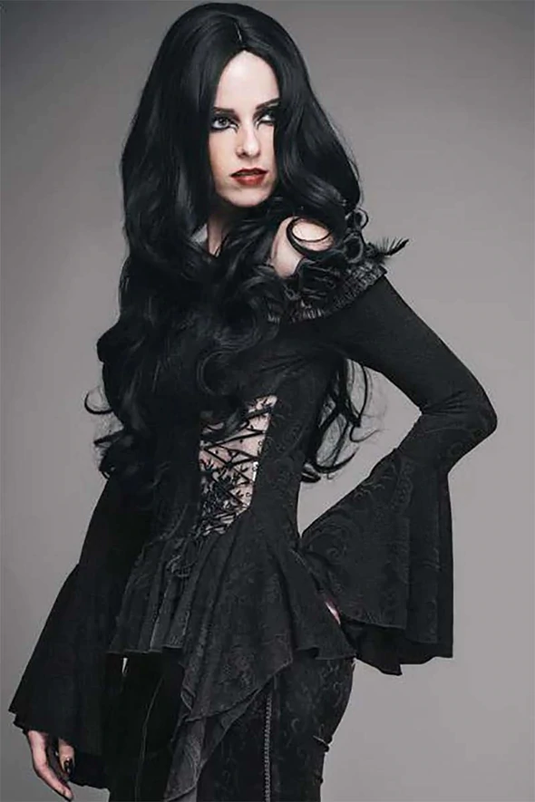 VampireFreaks's tweet photo. She romanced the night—even the moon befell her charms. ✨🕸

 #gothicstore #alternativestore #gothstore #gothic #emofashion #gothicoutfitidea #goth #alternativeoutfitideas #alternativefashion #vampirefreaks https://t.co/r3IIlR3G6W