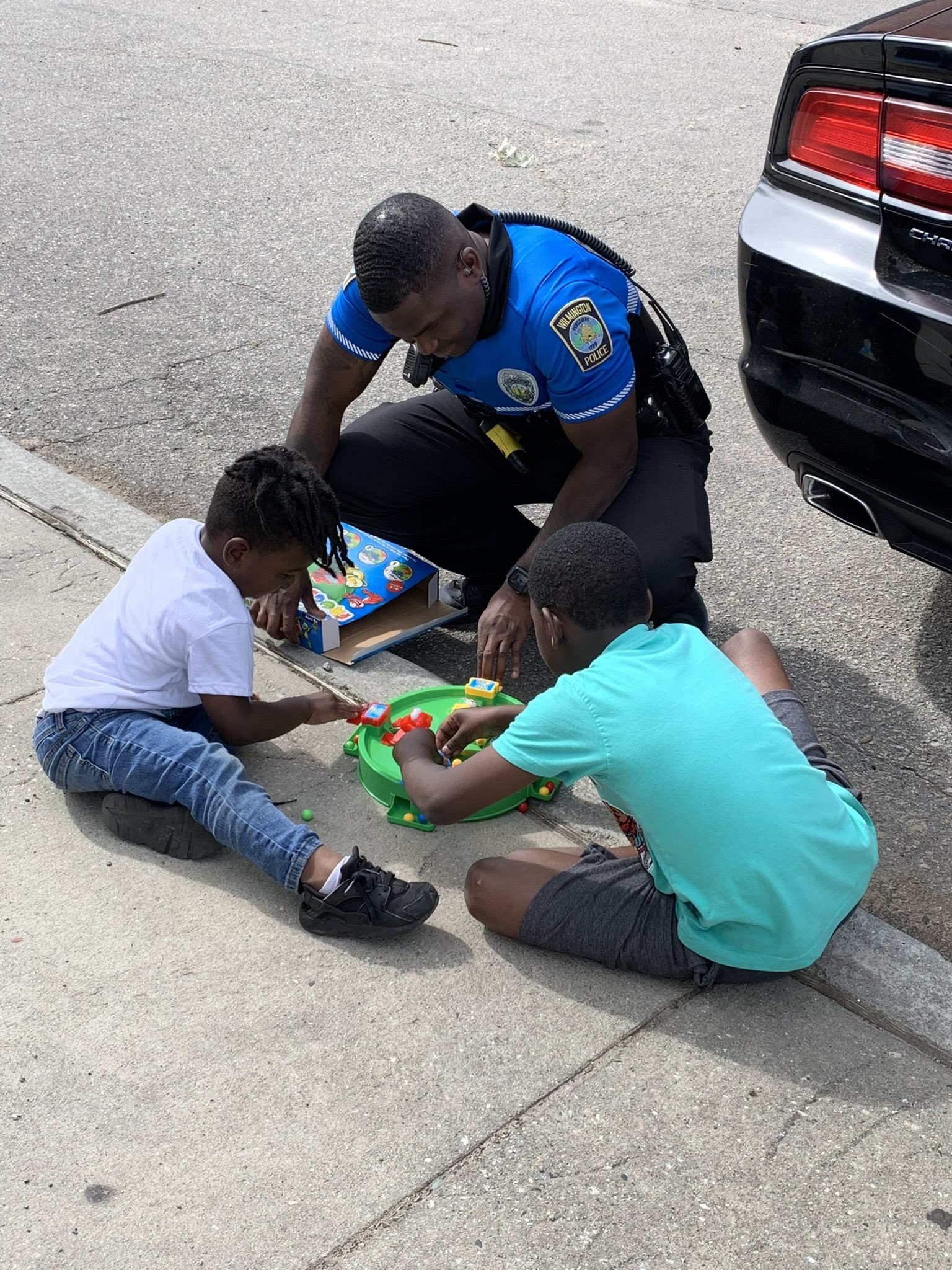 Wilmington Police on Twitter "WPD officers were passing out free toys