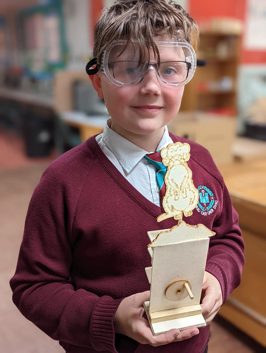 FlintHighDT's tweet photo. Our fantastic young @FlintHighDT design engineers continue to complete their mini mechanical machines in their D&amp;T lessons #Design #technology #stem @flinthigh https://t.co/IpLqMLUPqm