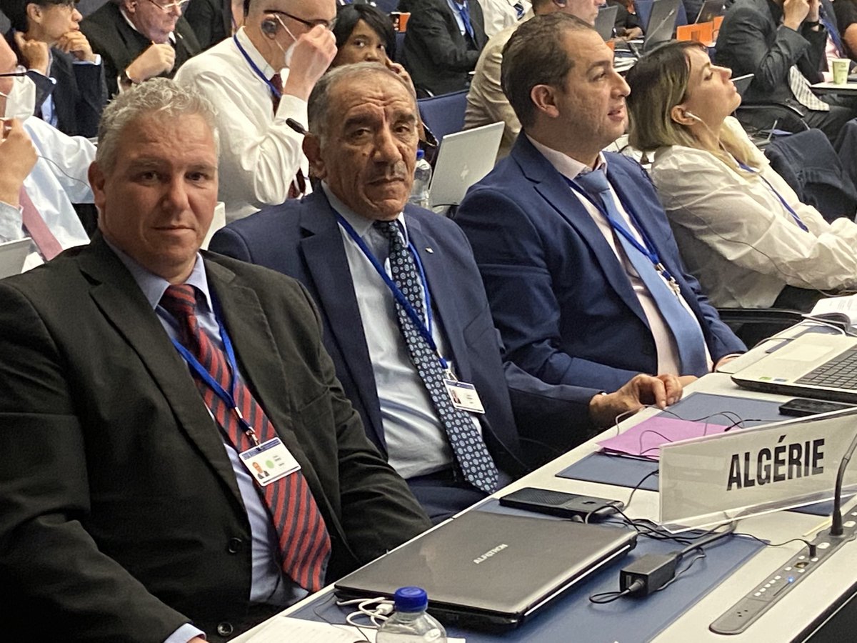 AlgeriaUNOG's tweet photo. Union Postale Universelle #UPU : l’Ambassadeur Représentant Permanent prend part, au Comite d’exploitation postale qui se tient à #Berne, avec la participation du Ministère de la Poste et des Technologies de l’Information et de la Communication #MPTIC et d’Algerie poste @postedz https://t.co/9hDdpkRHyZ