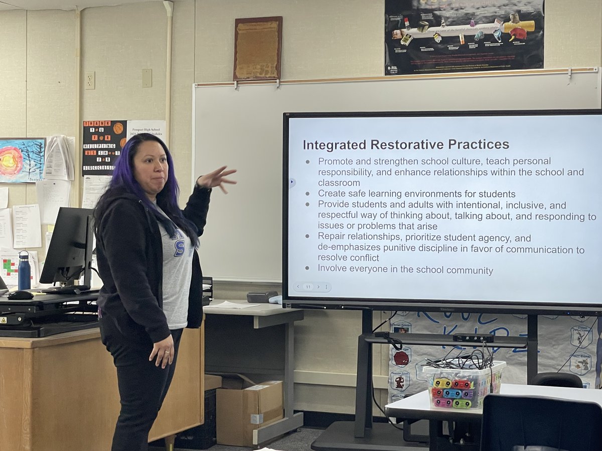 Prospect_HS's tweet photo. A few teachers at Prospect HS attended the CA Continuation Education Association Conference and came back motivated to share what they learned with staff!  

Thank you Dawn, Brian, and Camp! 

#ProspectPride @CCEAeducation https://t.co/695Dt7zN54