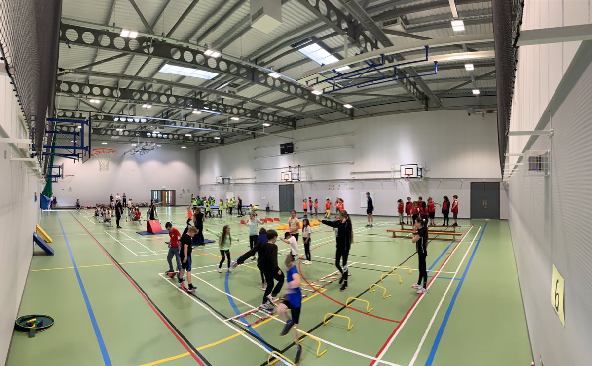 KAs_Wantage's tweet photo. Thank you to everyone who attended our Primary Twilight event this evening. The PE Extravaganza was a huge success and we are looking forward to welcoming everyone back to explore some Science in our outstanding facilities on the 30th June. https://t.co/8X8ChTNX9I
