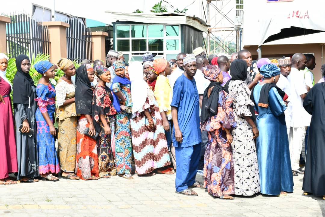 Kogismehub's tweet photo. KG-CARES: Zonal sensitization on KG-CARES (COVID-19 Action Recovery and Economic Stimulus) Result Area 3, Micro and Small Enterprises, MSEs grant was wrapped up today at Kogi Central, Afims Hotel, Obehira Road, Okene with all relevant stakeholders fully represented.
#KGCARES https://t.co/jfHufNxiko