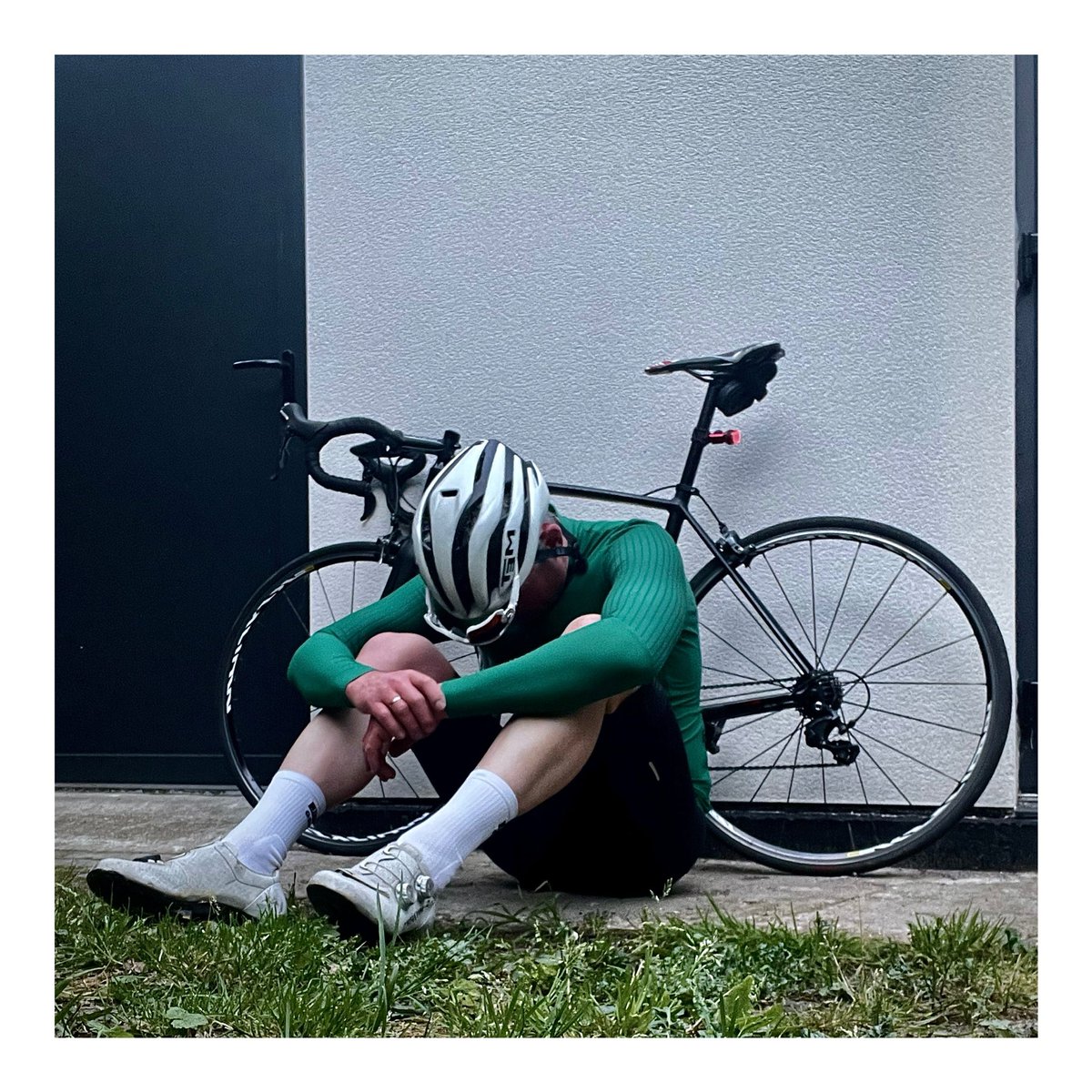 jferg_76's tweet photo. Solo smashfest #ridefasterridefurther #smashysmashy #cycling @LeColUK @iamspecialized @oakley https://t.co/ch8QrBQDMb