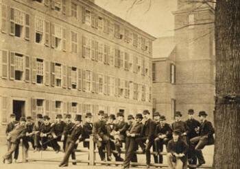 YaleBoston's tweet photo. 2/3 the fence in the face of Yale’s expansion quickly turned vicious. One alum even wrote that, if the men were no longer guarding the corner, “ladies will undoubtedly begin to tread the sidewalk of the campus side of Chapel Street, so long left sacred to https://t.co/GD0vIjoYgq