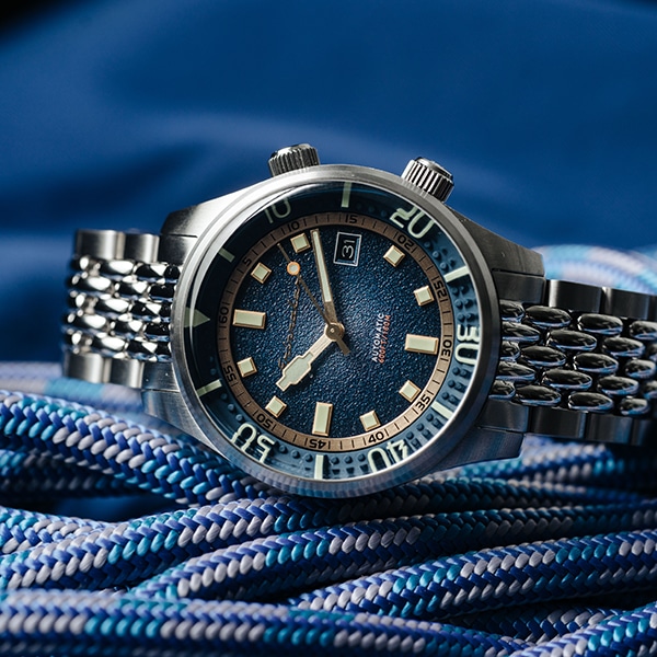 marruciic's tweet photo. "If you catch yourself looking at your watch and still don't know the time, you bought the right watch".

#wordsofwisdom @ watchuseek #watchgeek 

#spinnakerwatches 🌀 #supercompressor https://t.co/viTdCnaSVy
