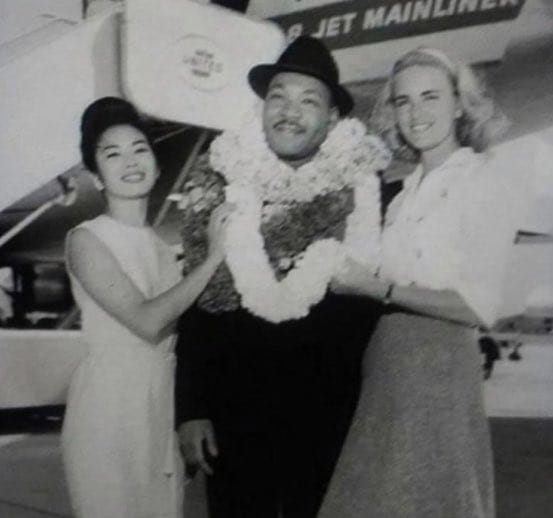 DRB3000's tweet photo. My energy all 2022 and beyond !!! Hat , women ,and I want my flowers NOW ππ #RipMLKjr #MartinLutherKingJr #MLK #GalaxyB #DrB #Legend @RichKidAcademy @TeamStrike1st - https://t.co/fc6cCUlRjN https://t.co/6IJWj8mW5A