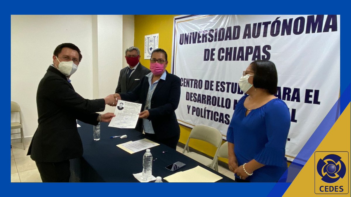 cedesunach's tweet photo. CEDES ENTREGA ACTA DE EVALUACIÓN DE LICENCIADO EN DESARROLLO MUNICIPAL Y GOBERNABILIDAD 
#OrgulloCEDES
#OrgulloUNACH
Se llevó a cabo la toma de protesta por Seminario de Titulación, del C. Luis Ramón Cruz Trejo quien cursó la licenciatura en Desarrollo Municipal y Gobernabilidad. https://t.co/sf76RjNjVt