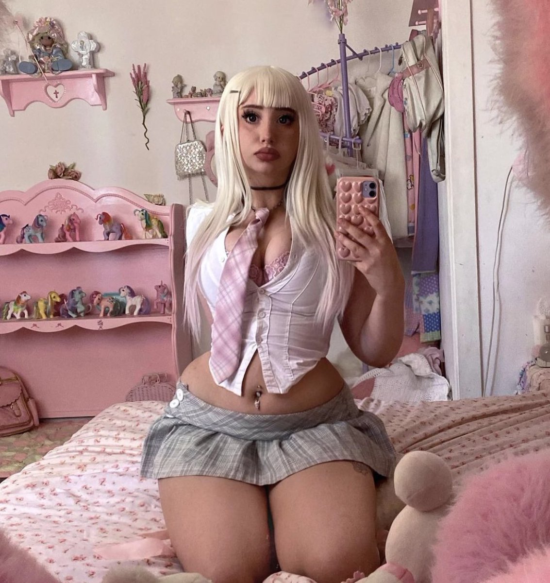 stellarosee7's tweet photo. can you be my teacher🤫💦📚 / DM to purchase content🌹✨ Venmo Only. - #onlyfans #sexting #twitterstar #sexseller
#contentseller #cunt #bbc #snowbunny #buycontent #nsfwtwt #cosplay #bdsm #pornstar #ofstar https://t.co/Eoq6JKXuX1