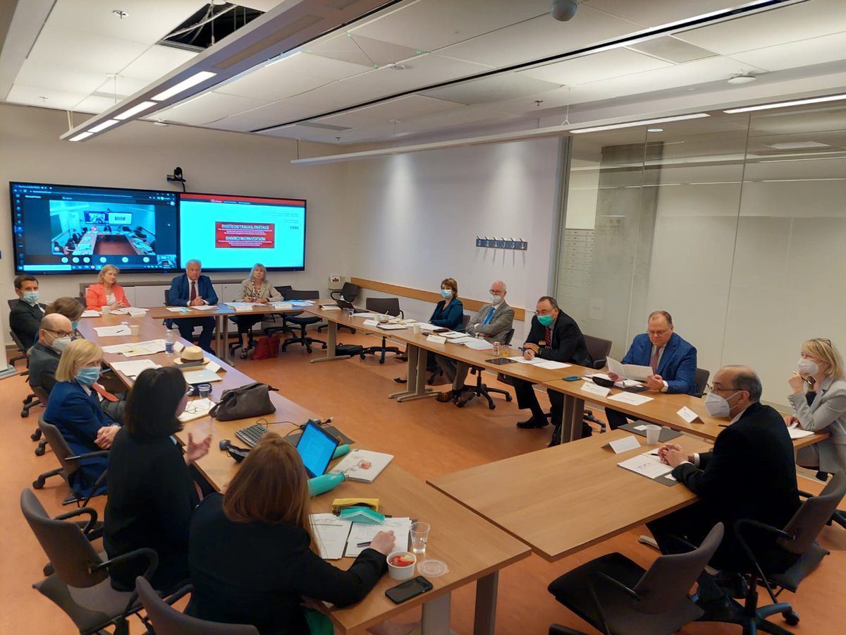PatrickNedellec's tweet photo. Réunion annuelle du Fonds France Canada pour la Recherche #FFCR @uOttawa. Présentation du bilan. Thématiques prioritaires 2023 "Transition énergétique & Vieillissement ". +15% de projets depuis l'année dernière. 60% de projets interdisciplinaires. Une belle réussite. https://t.co/9OtflGM144