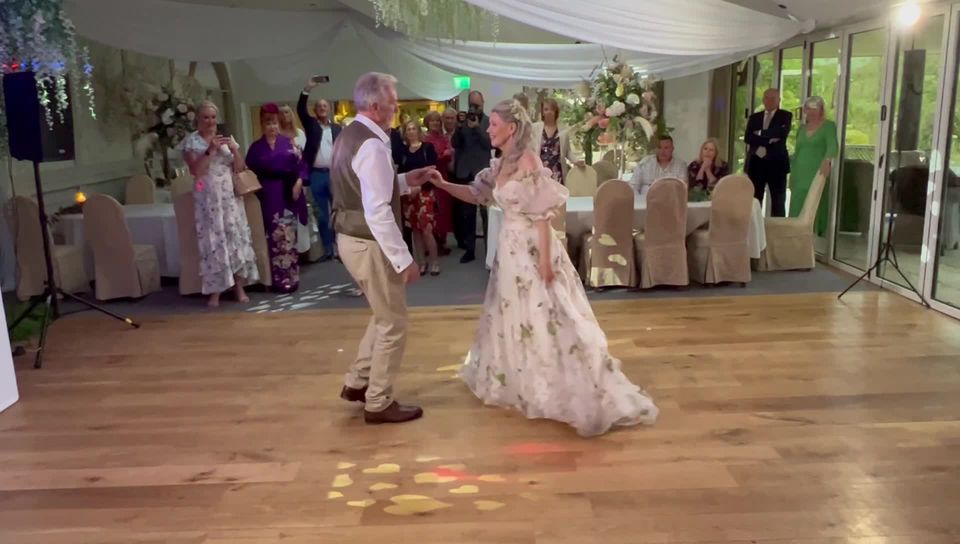 reedersdance's tweet photo. Congratulations David &amp; Debbie. It was such a pleasure to choreograph your 1st Dance. #weddingdance https://t.co/40hqOb9tZ7