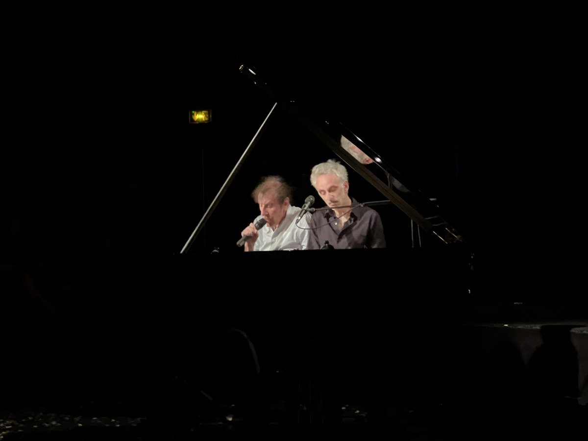 Moment magique! <a href="/DelermEtMoi/">Vincent Delerm et moi</a> poésie pure 😍