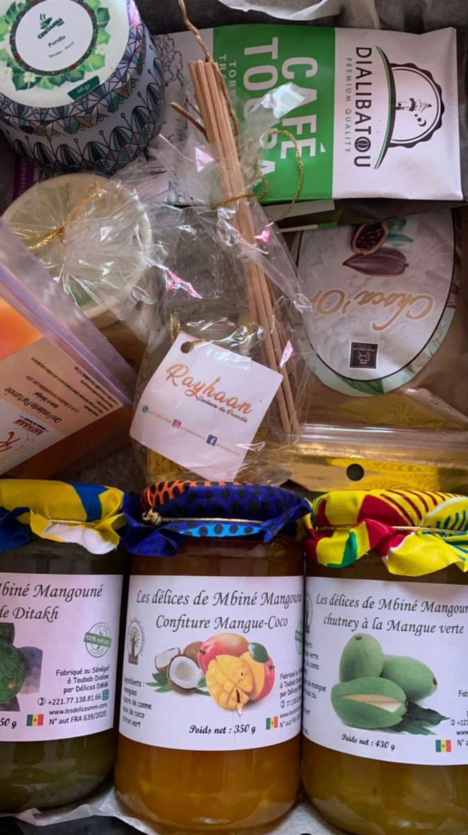 SafietouRaby's tweet image. Dakar, France, Italie! Cette année encore les box Këllu Wurus ont voyagé et on permis de faire découvrir nos partenaires et ont fait des heureux.
Des produits sains, de qualité et avec un beau packaging pour des box cadeaux magnifiques
#kebetu