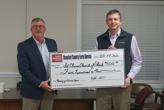 Gordon Pippin, who passed away in September 2021, catered to the needs of Farm Bureau in more ways than one.

ncfieldfamily.org/nc-living/loca…