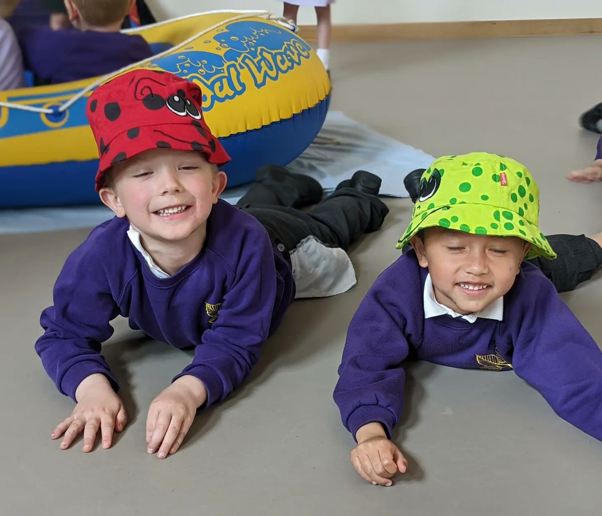 StonehamAcademy's tweet photo. Reception had a brilliant visit from the RNLI today. We learnt all about the important work that they do and how we can stay safe at the beach. 🚤🌊

If we weren't already excited for our trip to Bournemouth, we definitely are now! 🦈🐢⛱️

#visitortoschool #eyfs #schooltrip https://t.co/M9F0cvo2kR
