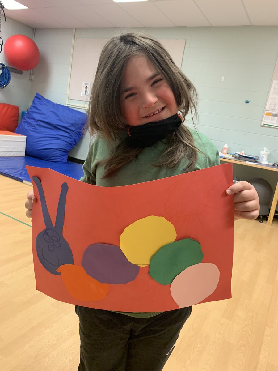 ChelseaOT17's tweet photo. Caterpillars ! #OTfun @SchlegelRoadES @OwlWcsd https://t.co/ywVmq1LWc6