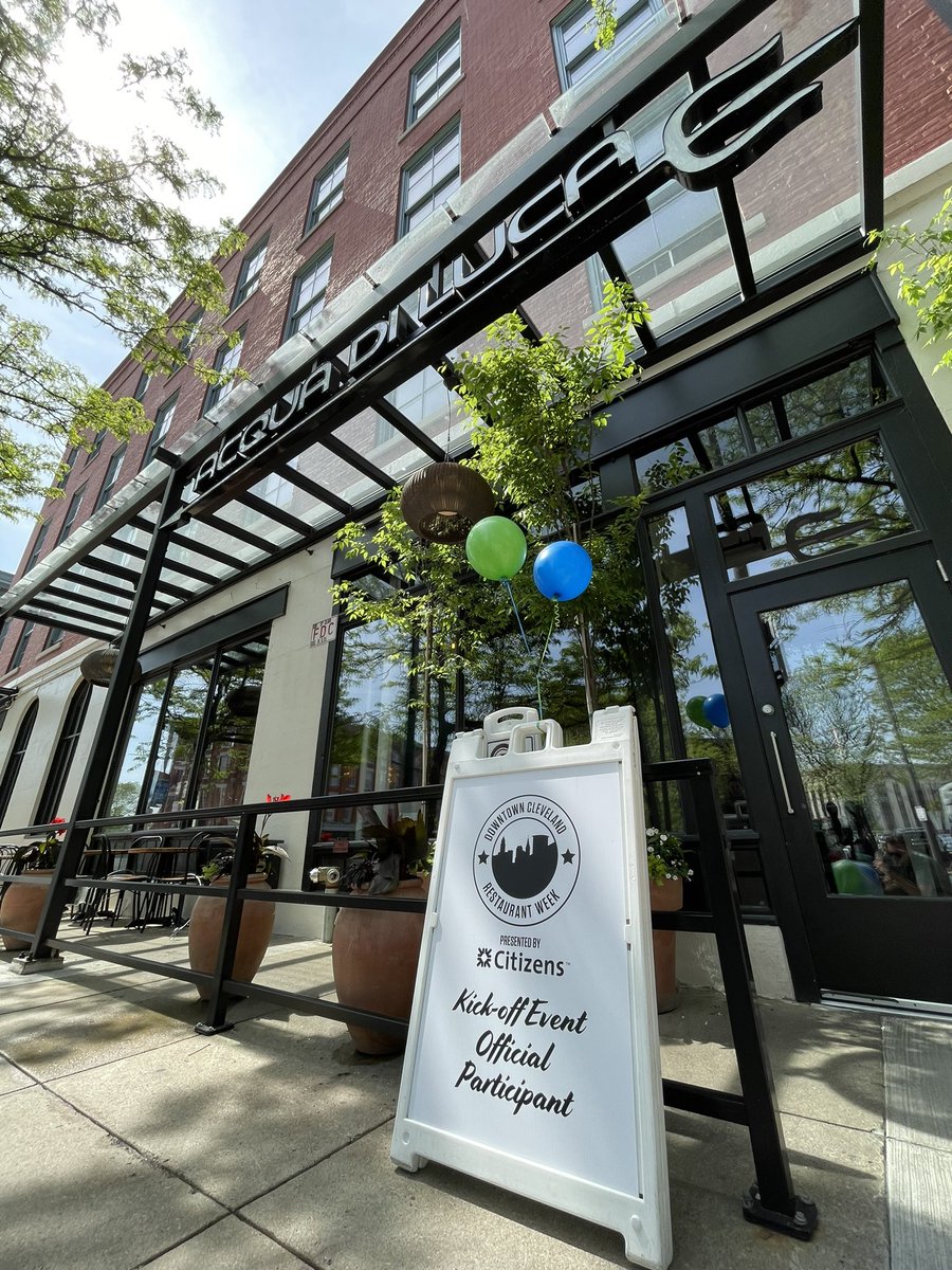 DowntownCLE's tweet photo. The Downtown Cleveland Restaurant Week Kick-Off Event is starting NOW!🎉🥳

We’ll be out having fun til 9pm with live music, food samplings, and raffle giveaways on this gorgeous evening. See you around Downtown! https://t.co/fpiwDUJXiy