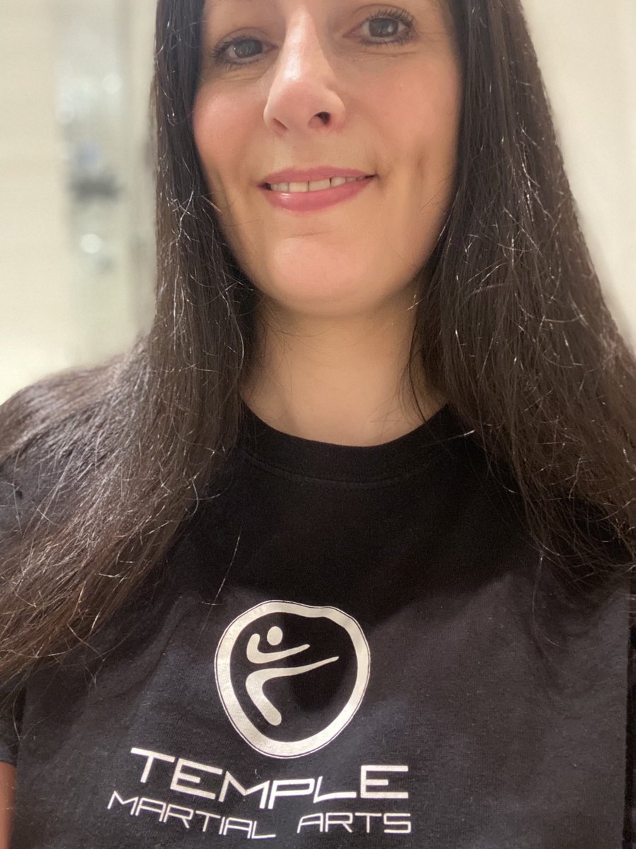 K13mcV's tweet photo. Absolutely loved kick boxing tonight… so very glad to be back… and managed a mile on the running machine when I got home so happy with that. Magnesium spraying now to try and minimise the DOM’s #GettingMyFitnessBack #martialArts #Kickboxing #mentalhealthmatters https://t.co/YVwu9Ld0CJ