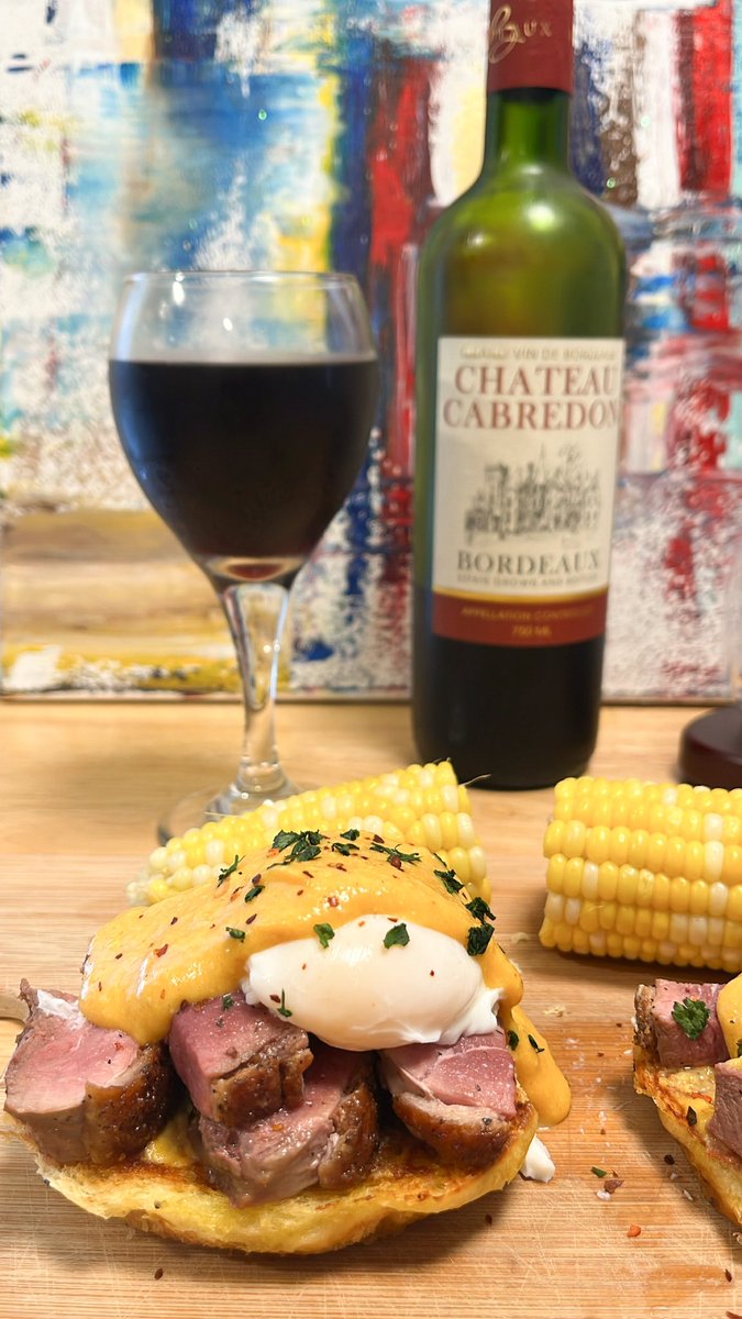 Red_AlKata's tweet photo. Eggs Benedict w/ a twist.
Toasted onion bread, duck breast, poached egg, w/ my own personal hollandaise sauce. #ChefRed https://t.co/NQ19tvZvtj