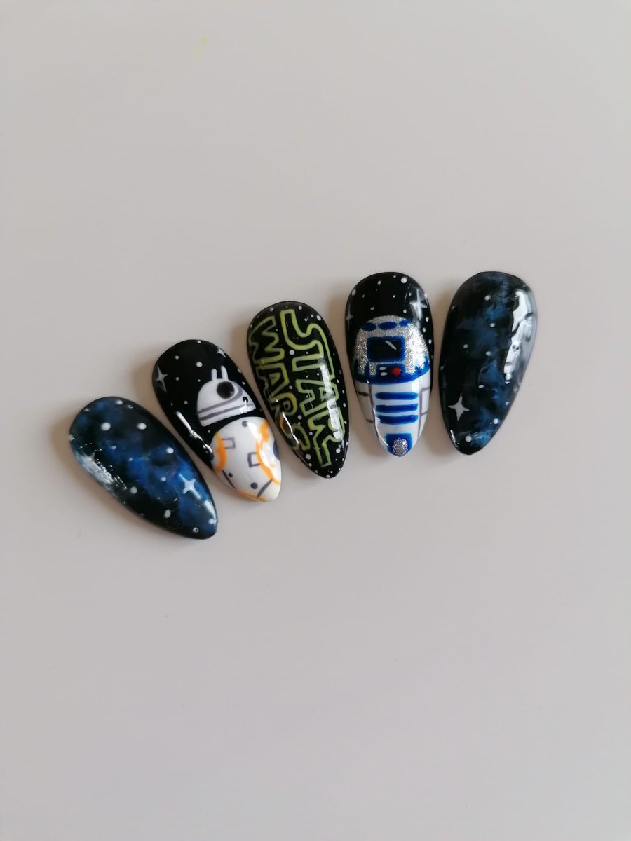 TrainingNail's tweet photo. Fab nail art by our student Ebony @TrainingNail @BCImpactWalsall #nailtechcourses #WestMidlands https://t.co/UrHUpjUOQO