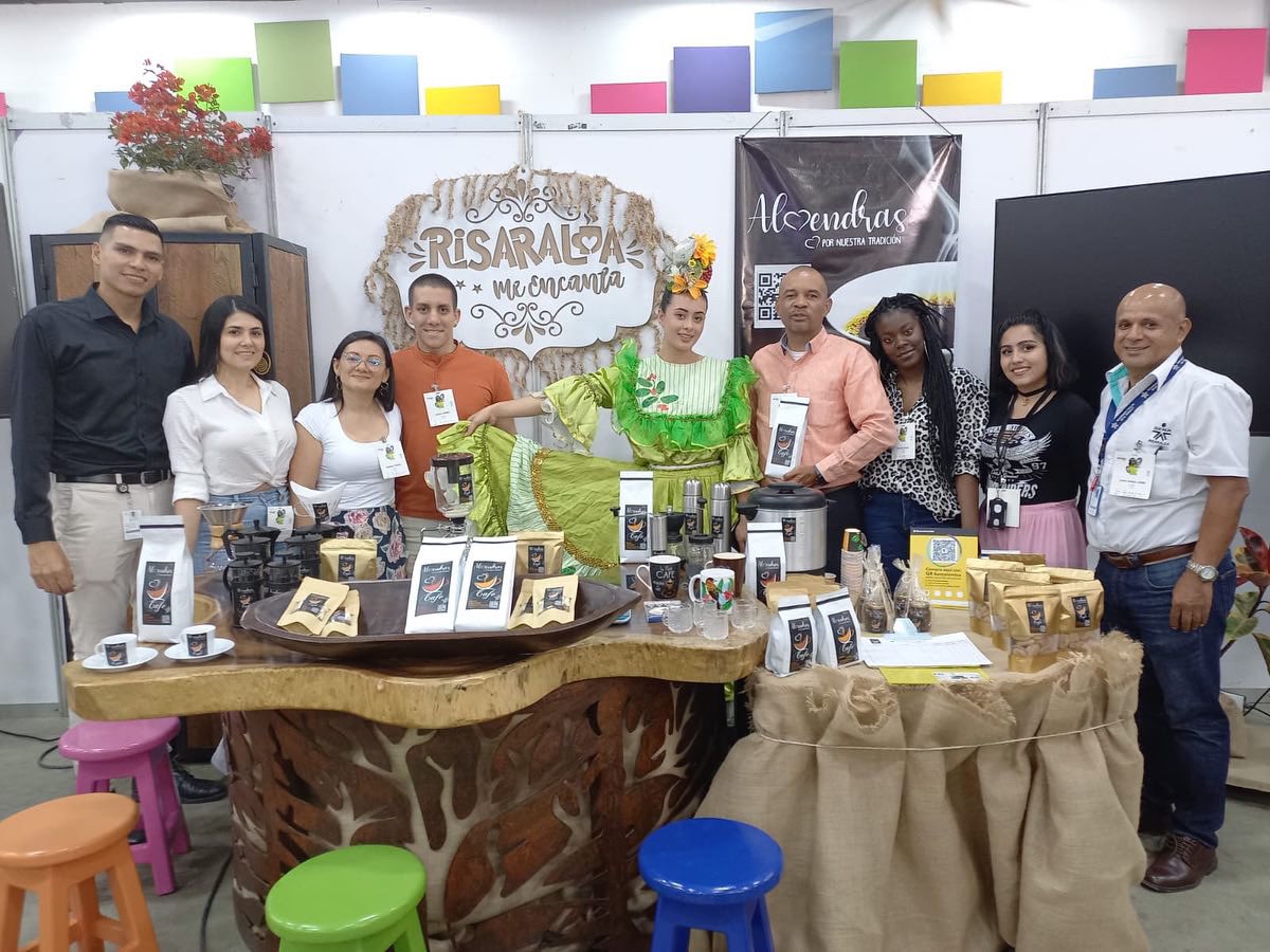 sena_risaralda's tweet photo. Visita nuestro estand RISARALDA ME ENCANTA en Eje Moda Camado ⭐☕ #ejemoda #expofuturo #SomosSENA https://t.co/HUQRw9xbrJ