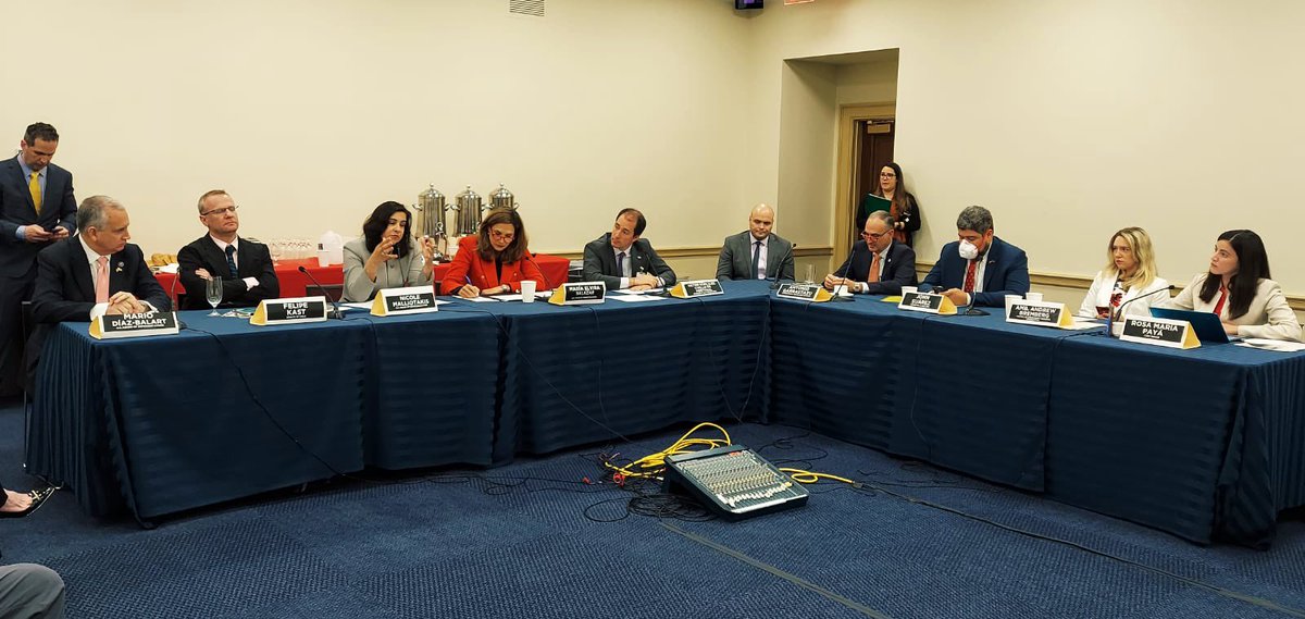 RosaMariaPaya's tweet photo. Extraordinario nuestro encuentro de hoy con Parlamentarios de Europa, USA, Canadá y Latinoamérica reunidos en el congreso de los Estados Unidos en apoyo a la democracia en #Cuba.

#SOSCUBA🇨🇺

Foro Parlamentario Trasatlántico por #CubaLibre : Click 👉 https://t.co/OhxVqiTwCa https://t.co/K8y63r5KE9