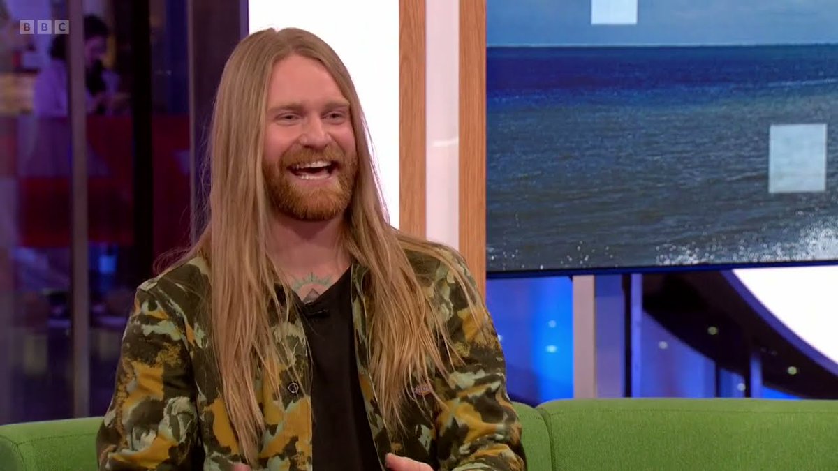 overdigitize tweet media