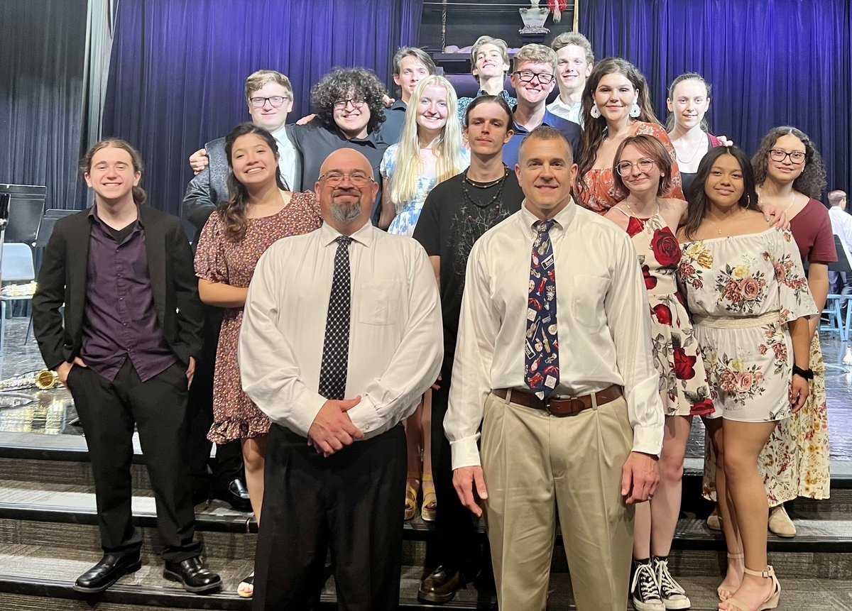 TexanBand's tweet photo. Seniors 2022 https://t.co/g1Vfz1MgvG