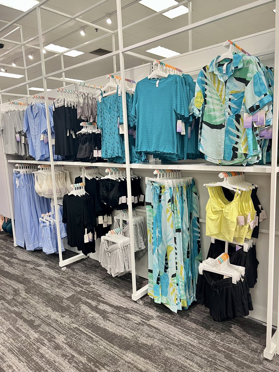 TgtCheyenne's tweet photo. We just finished our Intimates move for our remodel and I’m obsessed with this new remerch!🤩🤩
#remodeling #worksomewhereyoulove #targetstyle 
@AmezquitaRay https://t.co/8r8gJNDdkz