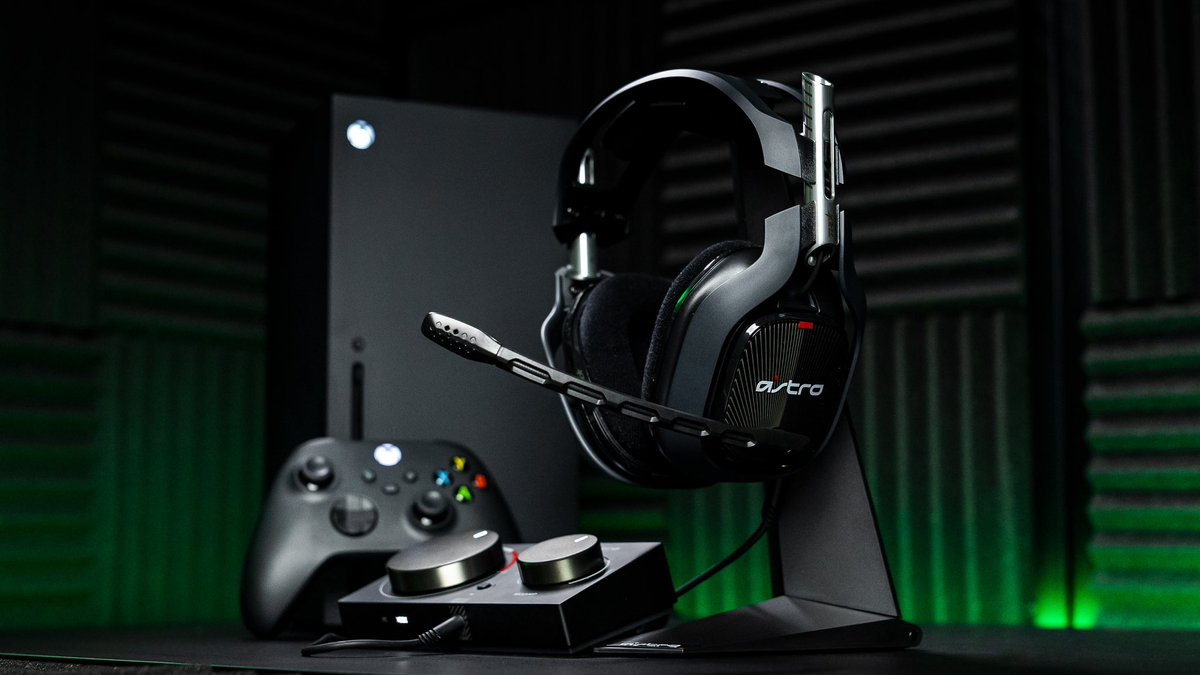 EG_wicho's tweet photo. ATENTOS; Vamos a regalarle unos Astro A40 a uno de los que den ❤️ y errete a este tuit en las próximas 24 horas. Es su momento. 😈

Andaré haciendo dinámicas para quitar este sb así que salieron ganones, activen sus notis y estén atentos. 
PD: Tenemos nuevo video en YT. 🤘🏻 https://t.co/2hVFsTBhYW