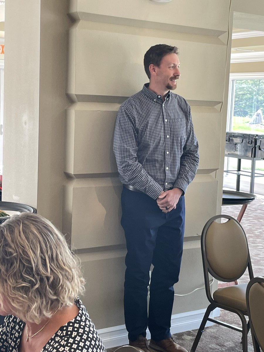 SuptSylvania's tweet photo. Another great Rotary Meeting today. Thrilled that Dr. Vens and Mr. Hede  brought a few Cougars and Wildcats with them. Congratulations to our Rotary STRIVE Scholarship recipients! https://t.co/a04TvD0kVu