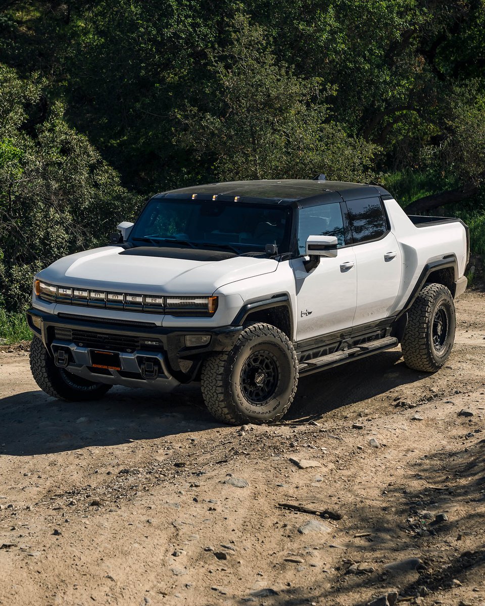 WeldRacing's tweet photo. Fan of the 4 wheel steering?
Hummer EV on Satin Black WELD Crux.
.
.
> To get your set, visit:
>> https://t.co/ndISKjS8Lp
.
__________________________________________________
#WELDOffRoad I #WELDWheels I #RunWELD I #WheelWELD https://t.co/9fha5YbDod