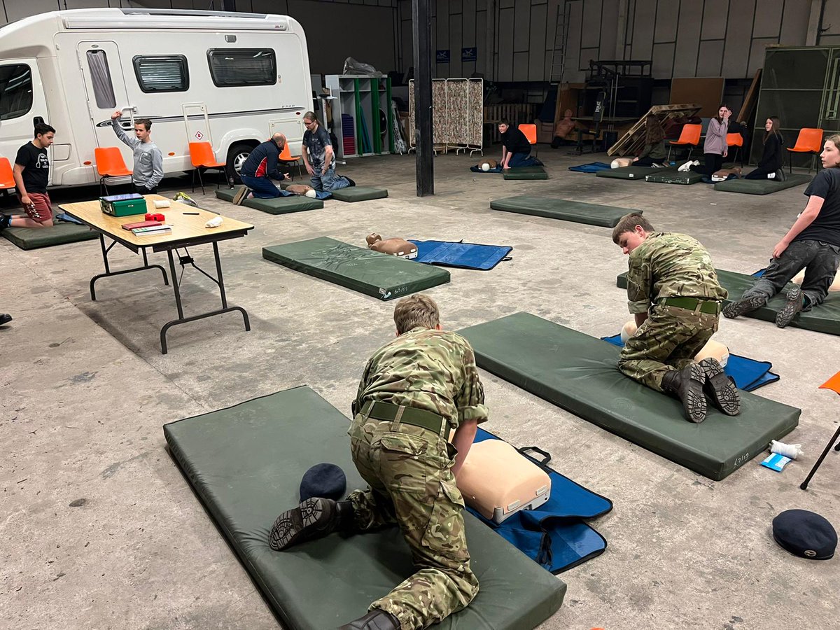 Last night, 10 cadets &amp; 2 staff from 451 (Stourbridge) took part in Emergency First Aid training. 
They covered how to deal with unresponsive non-breathing, unresponsive breathing, major bleeds, choking, &amp; heart attacks 
#whatwedo #firstaid #aircadets #training #451sqn