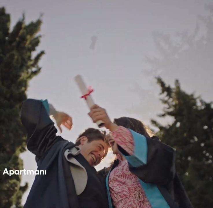 limonlukavunn's tweet image. Mezunuz  🎓
#egner #MasumlarApartmanı