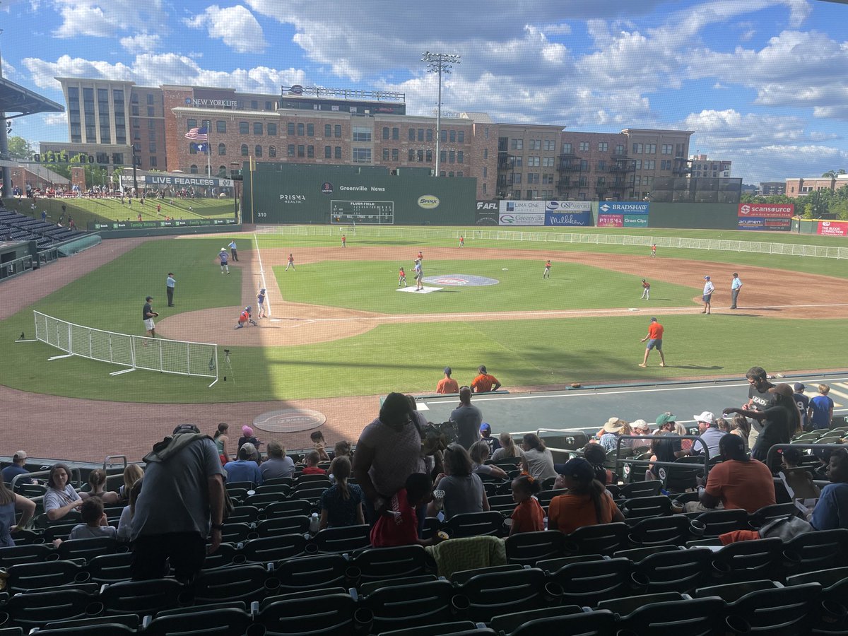 GreenvilleLL's tweet photo. Live update from Fluor Field. Astros and Cubs CP tied at 8 in the top of the 4th… https://t.co/c1JkQkA0bi