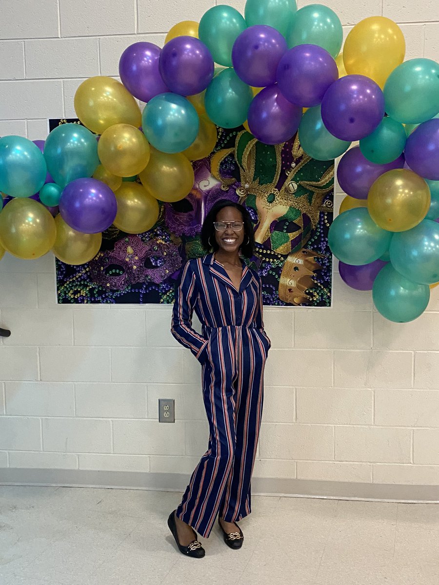 So happy I had a chance to meet other TOYs at the <a href="/R2Forum/">R2 Teacher Forum</a> meeting! And of course, the CAKE!!!!!