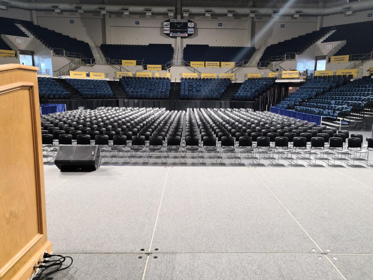 AngeloStatePres's tweet photo. #AngeloState Class of 2022 - we are ready for you! I'm sitting in my chair waiting for your College to file in. See you tomorrow or Saturday! https://t.co/BUYgB8EXZF