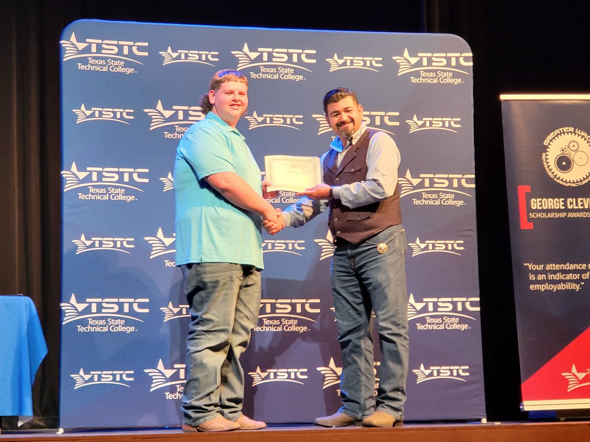 WacoISD's tweet image. Congrats to all the GWAMA and GWAHCA seniors recognized this week! Students received certificates, medals, and graduation cords. These students represent countless hours of work-based learning experiences. We are proud that they are the #WorkforceOfTheFuture!